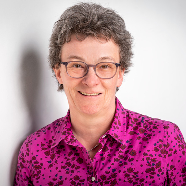 Iris R&ouml;ttger_150.jpg